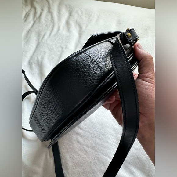 🙏Burberry Leather Sling Bag - Picture 8 of 16